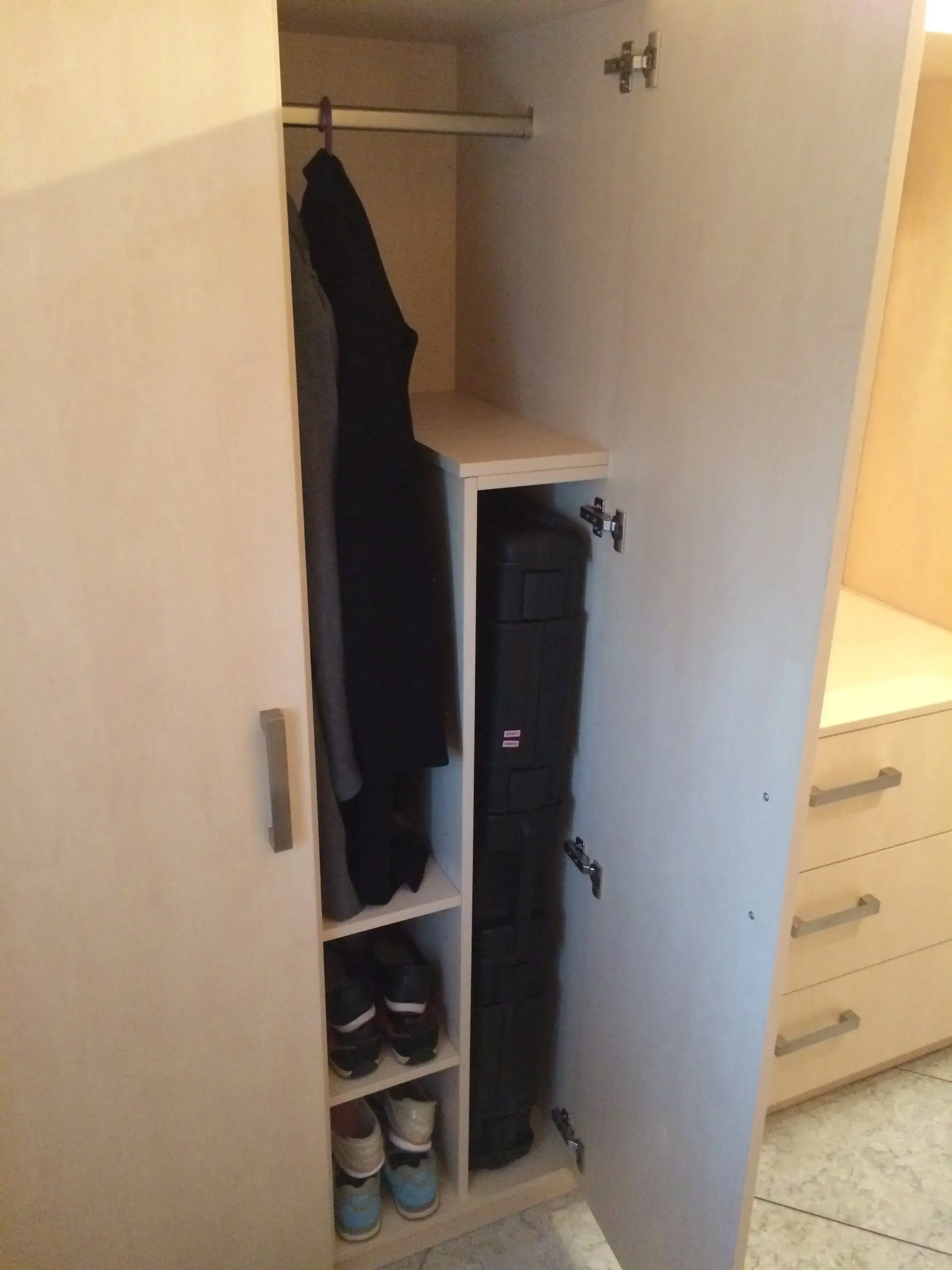 Schrank
